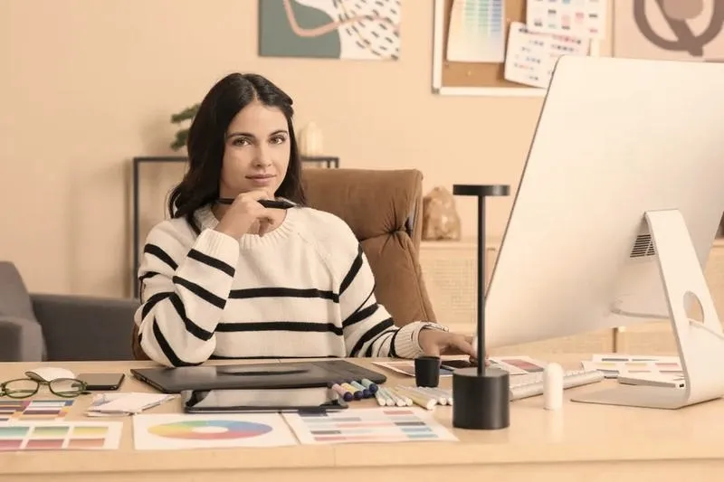Ile może zarobić grafik komputerowy w Polsce? Analiza zarobków w branży kreatywnej