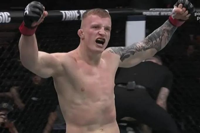 Ile naprawdę zarabia się w UFC? Odkrywamy tajemnice gaży zawodników