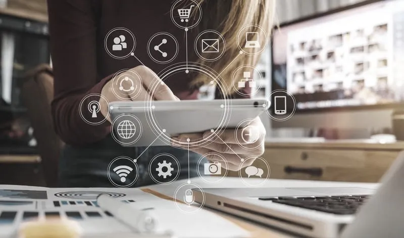 Jak skutecznie rozpocząć biznes w internecie: Przewodnik dla początkujących