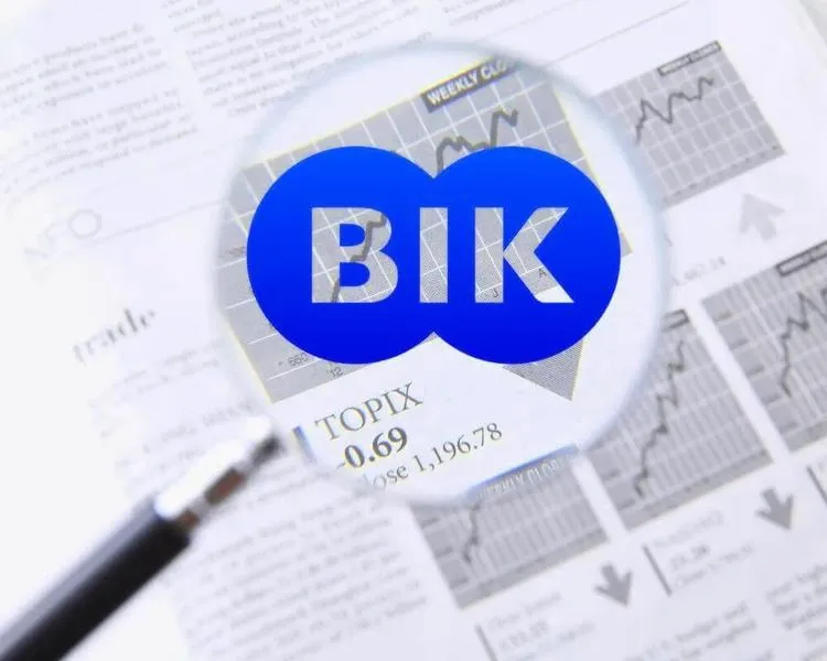 Kiedy bank podaje informacje do BIK i co to oznacza dla Twojej historii kredytowej?