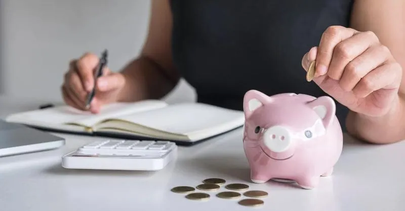 Skuteczne sposoby na oszczędzanie pieniędzy – inspirujący scenariusz zajęć