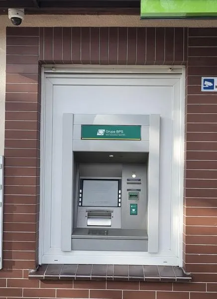 Wypłata BLIK-iem z bankomatu