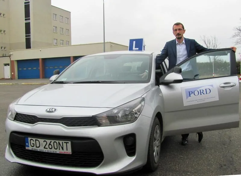 Zarobki egzaminatorów w Polsce